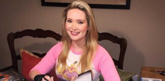 Did Hulu scrap A Court Of Thorns & Roses series?