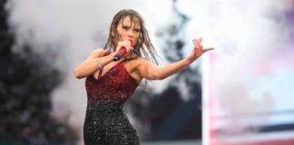 How did Taylor Swift deal with swallowing a bug during her concert?