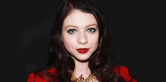 Michelle Trachtenberg Candid Shot