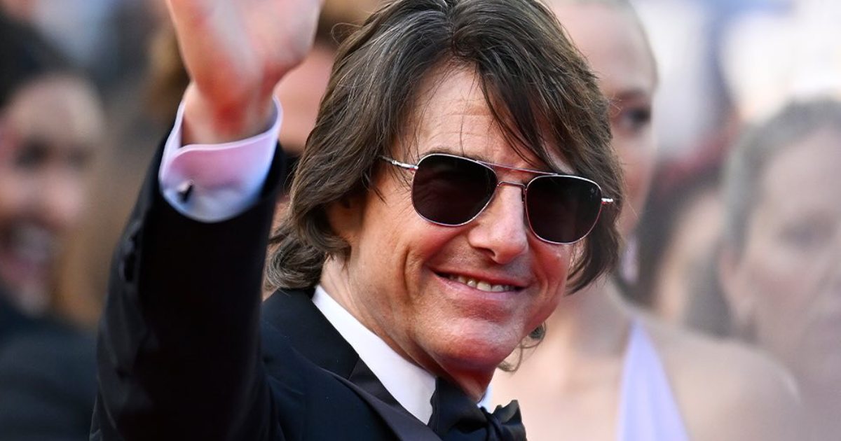 Viral Meme Shows Tom Cruise Devouring Popcorn