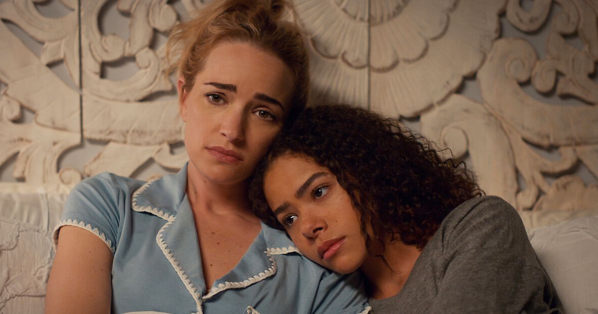 Here’s What Sarah Lampert Said About The Romantic Pairings On Ginny & Georgia!