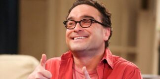 Leonard Hofstadter Wearing Lens-Free Glasses On TBBT