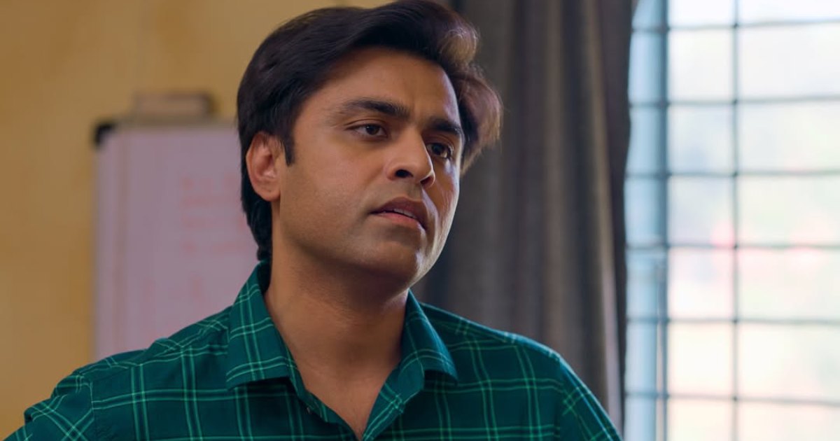 Panchayat Season 4 Review Ft. Jitendra Kumar: A Snoozefest!