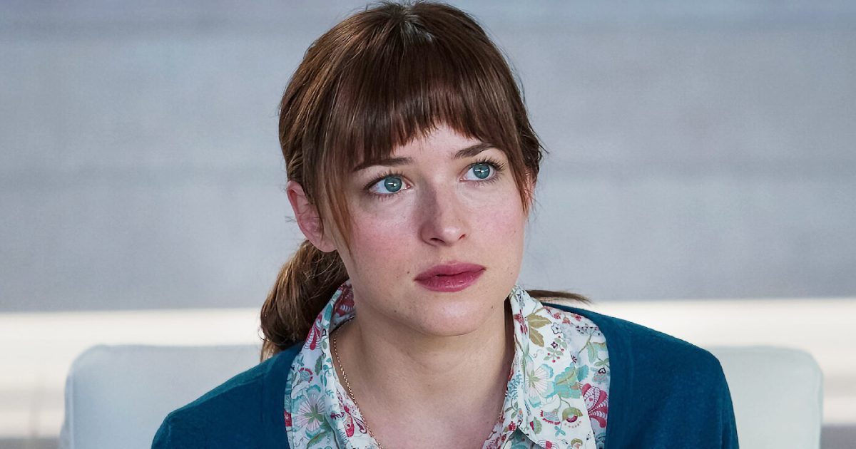 What Occurred To Dakota Johnson’s Well-known Tooth Hole? The Fact Behind The Viral Obsession!