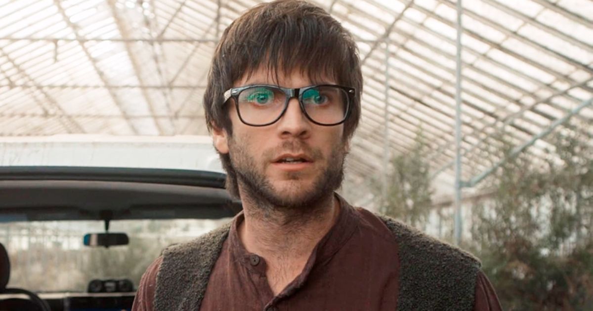 Yellowstone Star Wes Bentley As soon as Lit Up This 0 Million Darkish Suburban Fantasy That Received 5 Oscars & Made Rose Petals Iconic!