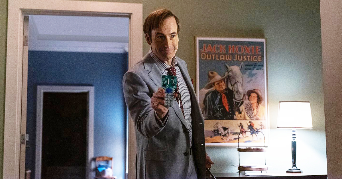 Bob Odenkirk on Better Call Saul set after heart attack.