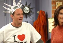 How an Accidental Lamp Hand-Off Became One of Friends’ Funniest Unscripted Moments