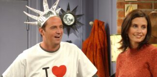 How an Accidental Lamp Hand-Off Became One of Friends’ Funniest Unscripted Moments