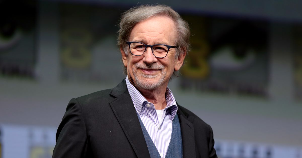 Why Steven Spielberg Ditched Jaws 2 & The Stunning Prequel Pitch He Left Behind