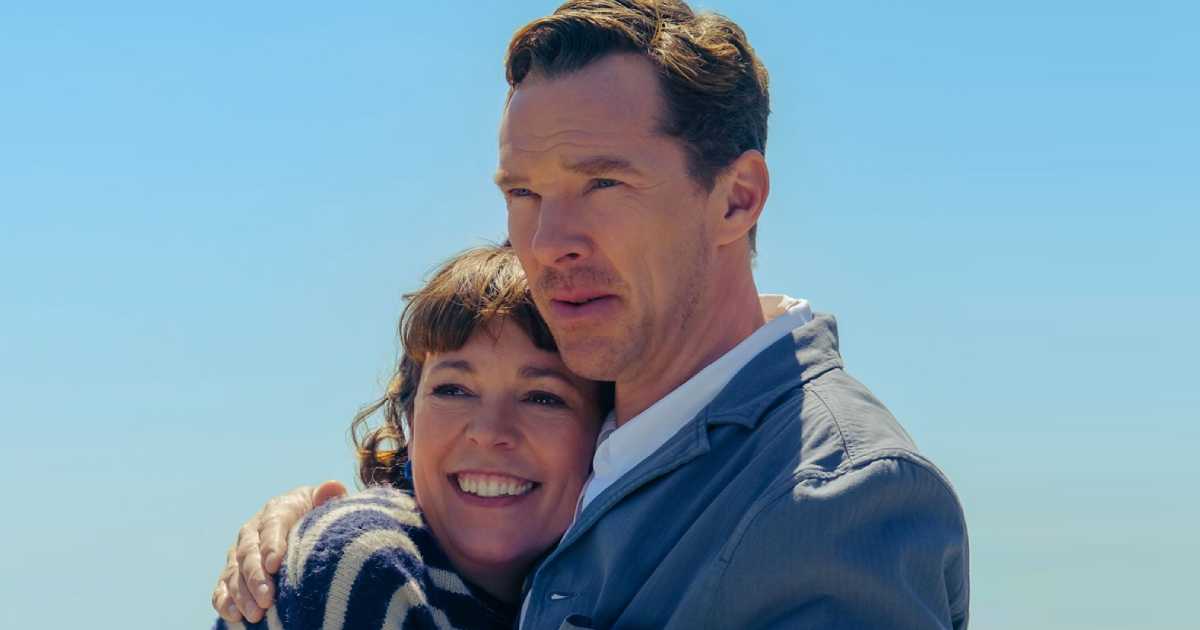 Benedict Cumberbatch & Olivia Colman In The Roses