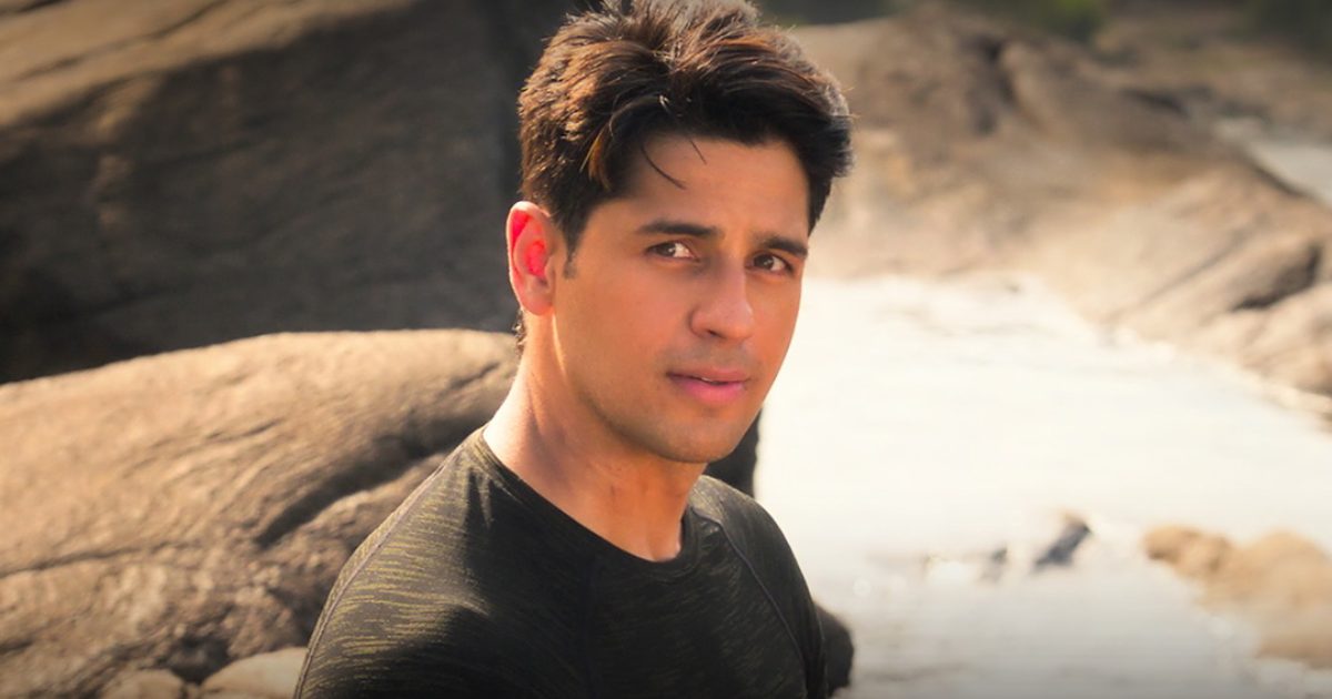 Here’s How You Can Stream Sidharth Malhotra & Janhvi Kapoor’s Param Sundari Online!