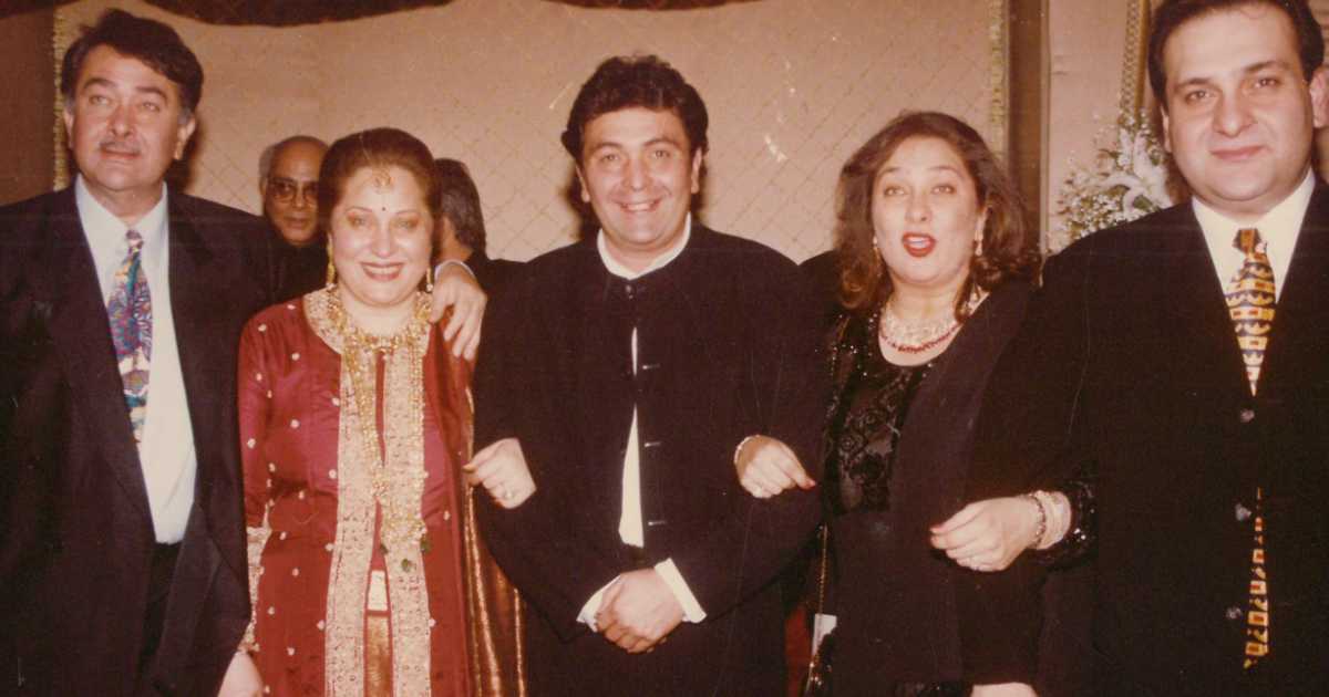 Dining With The Kapoors Review: Family That Eats, Sings, Laughs, Cries, Stays & Roasts Together!