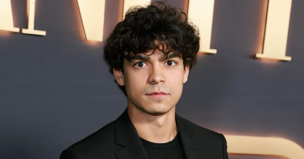 How Iñaki Godoy Navigated His Journey From Mexico To Hollywood