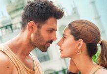 Tu Meri Main Tera Main Tera Tu Meri Song Saat Samundar Paar Song Out: Kartik Aaryan Brings A Wooey Christmas Sprinkled With A Lil Jazz! Tu Meri Main Tera Main Tera Tu Meri Song Saat Samundar Paar Song Out: Kartik Aaryan Sways & Rules!