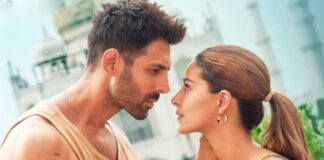 Tu Meri Main Tera Main Tera Tu Meri Song Saat Samundar Paar Song Out: Kartik Aaryan Brings A Wooey Christmas Sprinkled With A Lil Jazz! Tu Meri Main Tera Main Tera Tu Meri Song Saat Samundar Paar Song Out: Kartik Aaryan Sways & Rules!