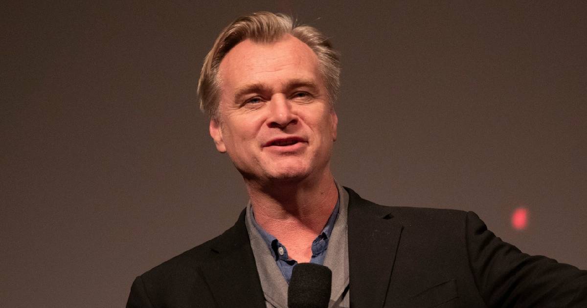 Christopher Nolan, Champion Of Theatrical filmmaking
