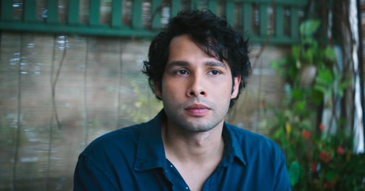 Do Deewane Seher Mein Day 3 (Early Trends): Siddhant Chaturvedi & Mrunal Thakur's Film Performs Better Than Assi!