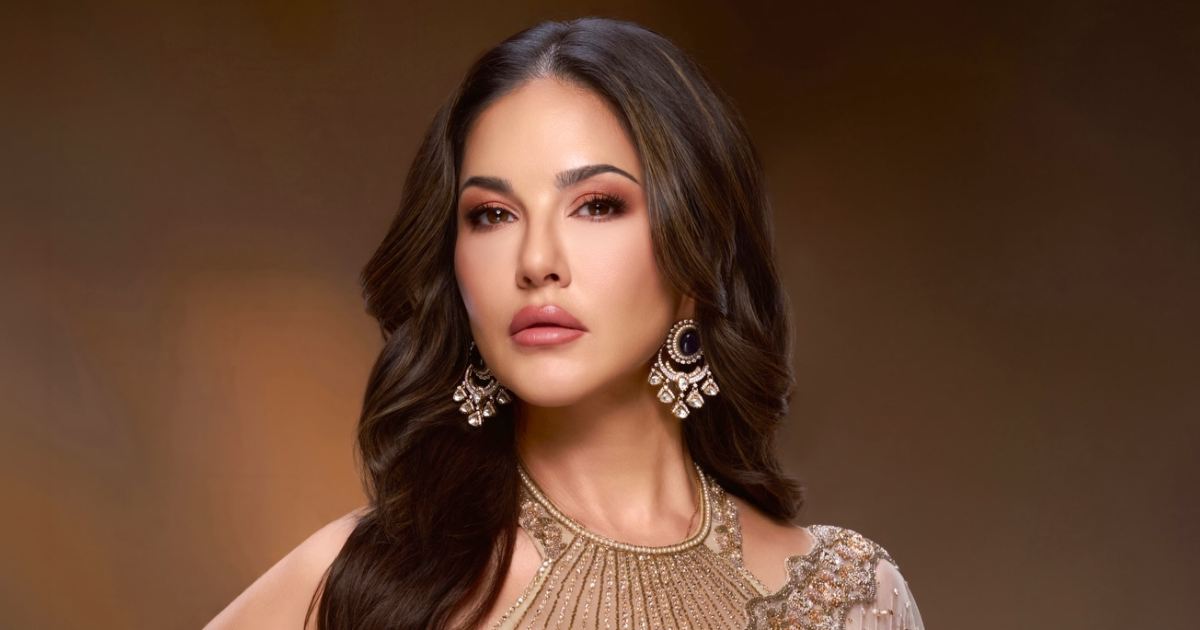 Sunny Signs Joins The Giant