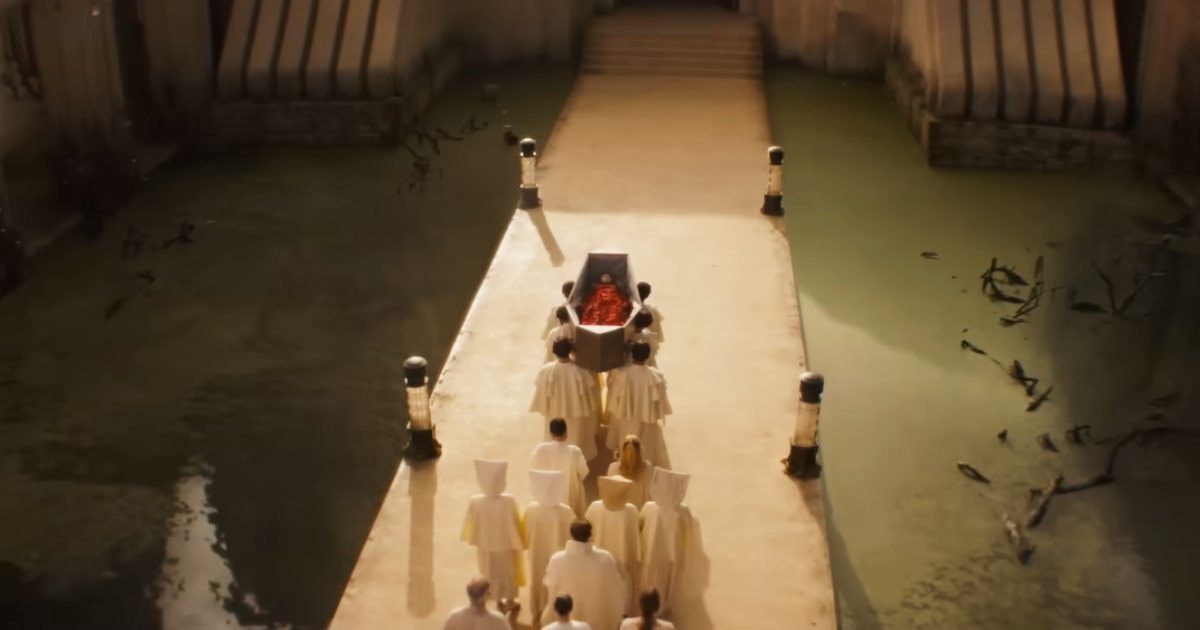 Supergirl Trailer Easter Eggs.