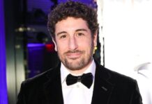 Jason Biggs Net Worth 2026: American Pie Salary, Career Earnings & Luxury Homes Explained Jason Biggs Net Worth 2026