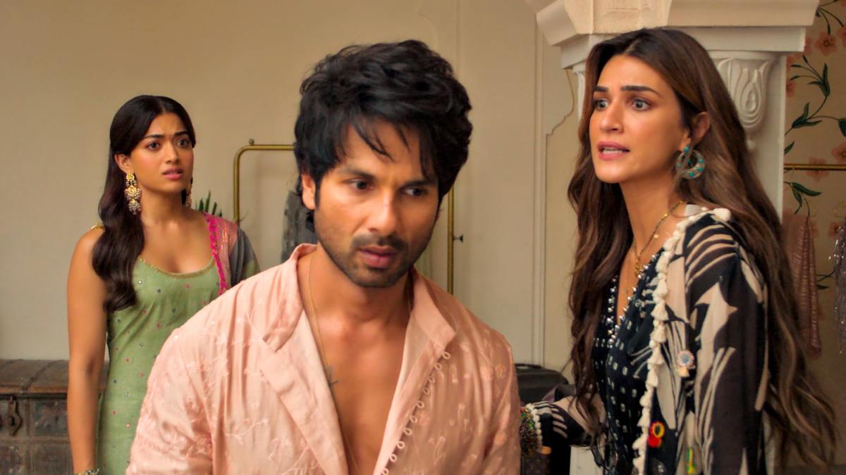 Cocktail 2 Movie Review Ft. Shahid Kapoor, Kriti Sanon & Rashmika Mandanna