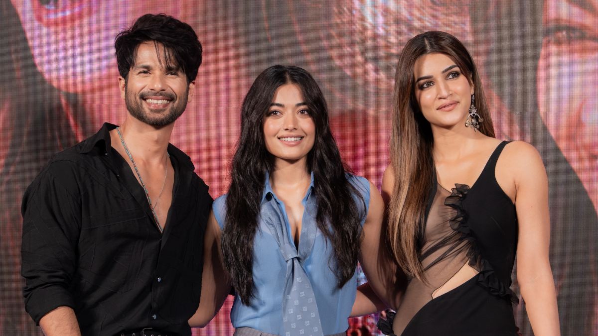 Cocktail 2 Team Shines Bright In Delhi Premiere, Heading For A Bumper Start At The Box Office