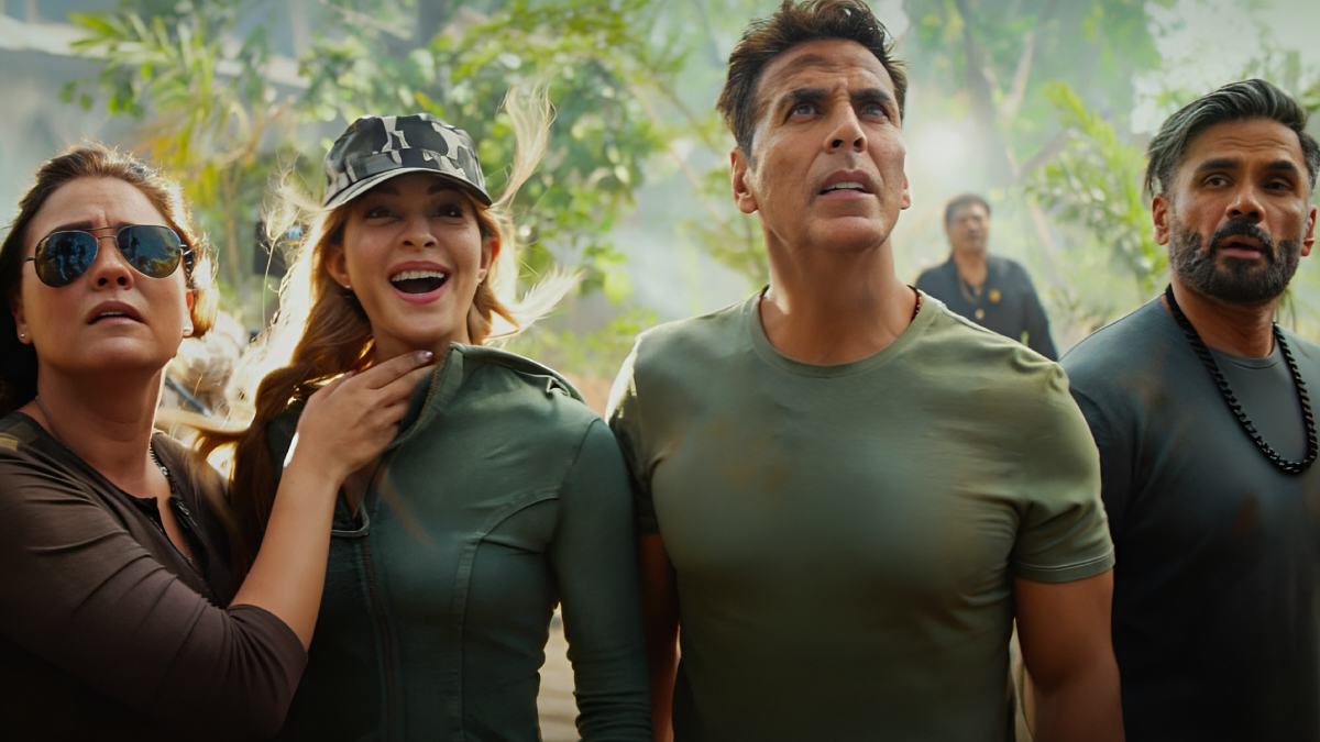 Akshay Kumar Will Make You An Offer You Cannot Reject Or Ignore, Be Seated To Not Miss!
