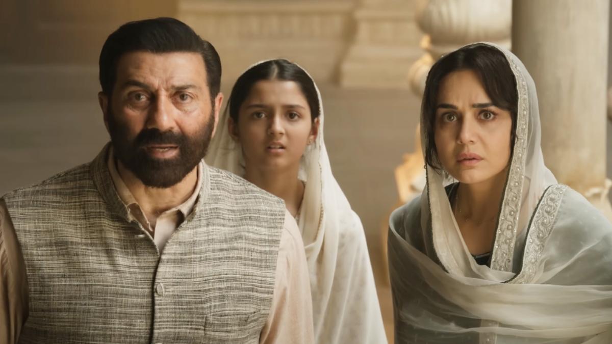 Batwara 1947 Trailer Review: Sunny Deol Dares To Touch A Hindu Shabana Azmi As Karan Deol Roars, ‘Mere Baap Ghus Ke Maarenge’ – This Is The Best Glimpse Of The Year!