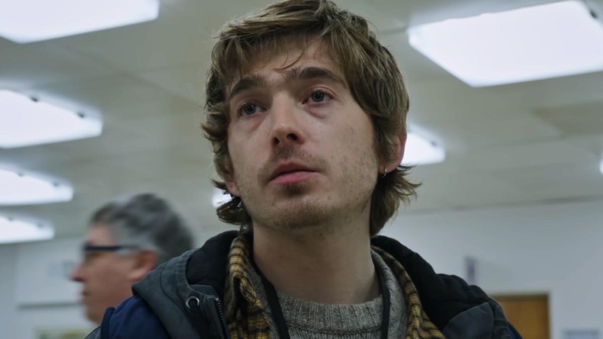 Zach Cregger Ditches Bombastic Action For Pure Survival Horror, And It Works