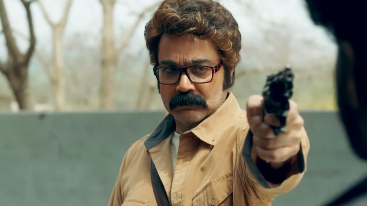 Vijaynagar'er Hirey Movie Review: Prosenjit Chatterjee Starrer Is A Promising Treasure Hunt Buried Under Dated Direction & Sluggish Pacing!